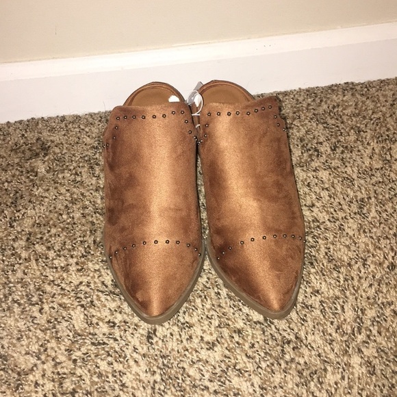 Brown suede studded open back boots - Picture 3 of 6